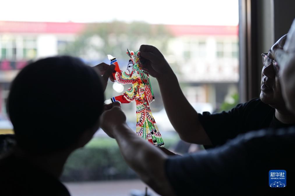 乐逸棋牌官网